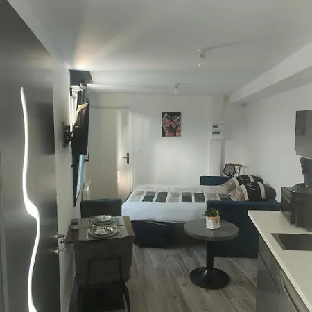 Chez Olga Independant *